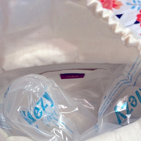 🎉HP🎉NWT J Crew Basket Bag in Metallic Silver - Picture 10 of 13